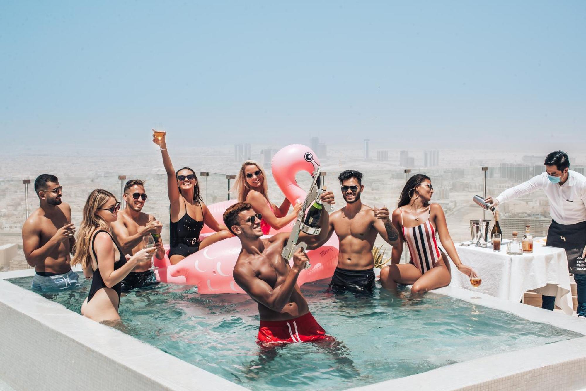 Five Jumeirah Village Dubai Exterior foto The Pool at the Standard East Village